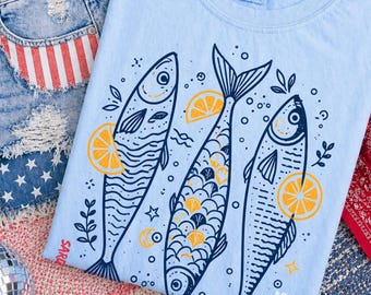 Fish Print Graphic T Shirt, Coastal Beach Tee, Nautical Soft Cotton T-shirt, Trendy Summer Vacation Top, Seafood Lover Gift Apparel