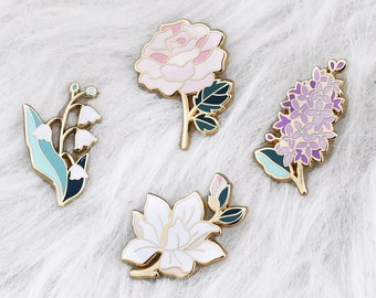 Lot 4 pin's émaillés végétaux : lilas + magnolia + rose de jardin + muguet porte bonheur - cadeau bijou - set pins