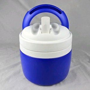Vintage Igloo Elite Blue White Half Gallon 2 Quart Water Cooler Jug Handle Clean