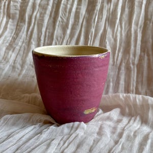 Dark Pink ceramic planter, Handmade glazed beaker, speckled plant pot, 500ml fuscia vessel, unique British gift, handcrafted plant pots