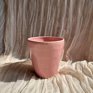 Candy Floss rosa Keramik Übertopf, handgemachter glasierter Topf, rosa Pflanzentöpfe, 500ml Barbie-Gefäss, einzigartiges britisches Geschenk, handgefertigte Pflanzentöpfe
