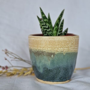 Mountains ceramic planter, Handmade glazed pot, green plant pots, 500ml cream vessel, unique British gift, handcrafted plant pots