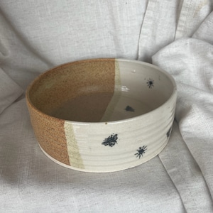 Limited Edition printed pet bowl, bee pets dish, handmade ceramic dishes, patterned dog bowls, pet lover present, Christmas dog gift