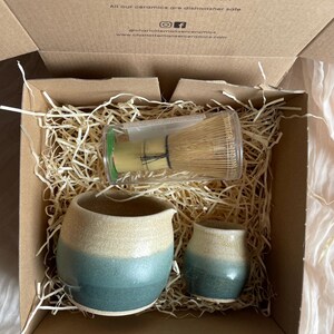 Stripe ceramic matcha bowl, 400ml capacity, with additional matcha whisk holder. Matcha tea, match latte, healthy living, chawan, tea set image 8