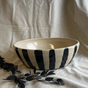 NEW Striped Fruit Bowl, handmade ceramics, black and white bowl, glazed ceramics dish, kitchenware, decorative ceramics, dining centerpiece