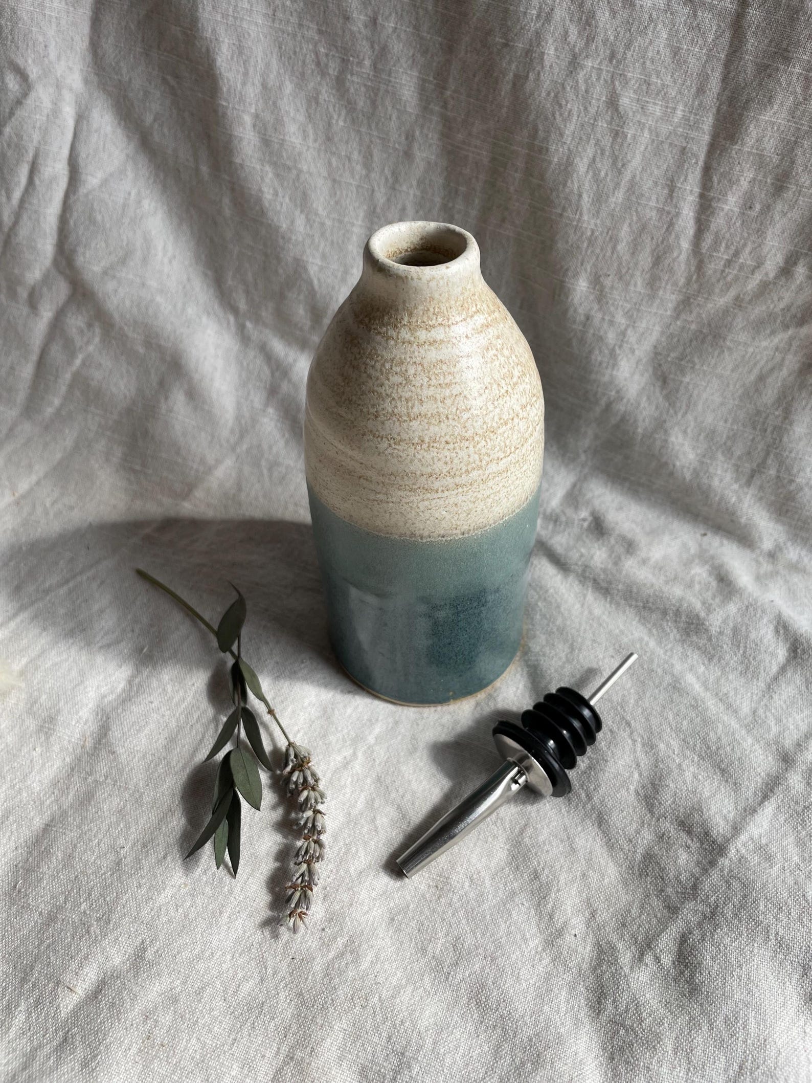 Mountains ceramic oil pourer, 350ml handmade bottle, oil decanter, refillable oil cruet, silicon top oil bottle, oil and vinegar cruets - 350ml bottle