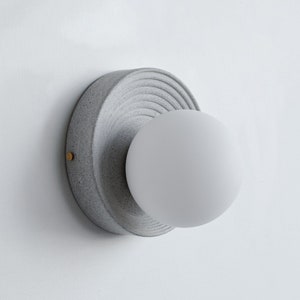 Solas Wall Light