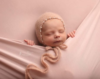 Newborn hat,newborn bonnet, photo props, photo prop, photography props,baby hat, baby bonnet,alpaca and silk,