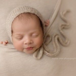 Newborn bonnet,Newborn props,Alpaca bonnet,Knitted bonnet,Knit bonnet,newborn knit bonnet,photo props, photography props, knits