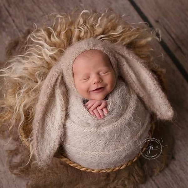 Lapin nouveau-né, chapeau de lapin, chapeau pour nouveau-né, accessoires pour nouveau-né, accessoires photo, accessoires de photographie, accessoires de Pâques, oreilles de lapin, bonnet de lapin, accessoire photo, lapins