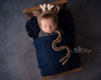 Newborn reindeer hat,Newborn hat,Christmas props,photo props,photogrpahy propsmnewborn props,baby hat,reindeer hat,reindeer bonnet,
