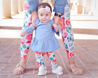 mom and little girl matching outfits