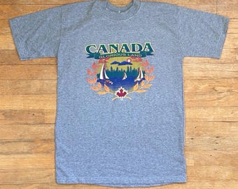 Vintage Canada T-Shirt Size Small/Medium 1990s Maple Leaf & Sailboat Canadian Glorious Land