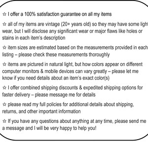 Op de afbeelding: Witte tekst op een zwart afgerond rechthoek. De tekst biedt een 100% tevredenheidsgarantie, beschrijft vintage items en geeft details over maten, kleuren, verzending, retourneren en klantenservice.