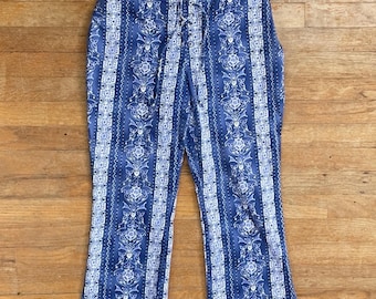 Vintage Floral Capris Size Small 28" Waist 1990s Stretch Cotton Cropped Pants