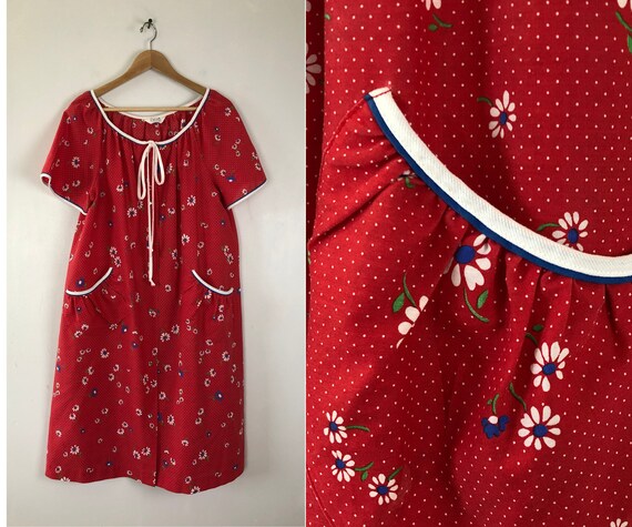 Vintage Floral Print Nightgown | 70s Pin Dot Patte