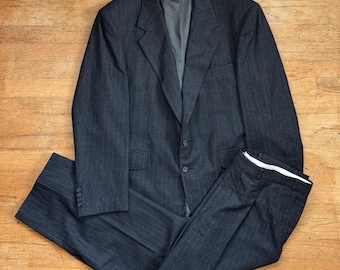 Vintage Mens Charcoal Gray Pinstripe Suit Size 44R Blazer 38x30 Pants 90s Wool Double Pleated