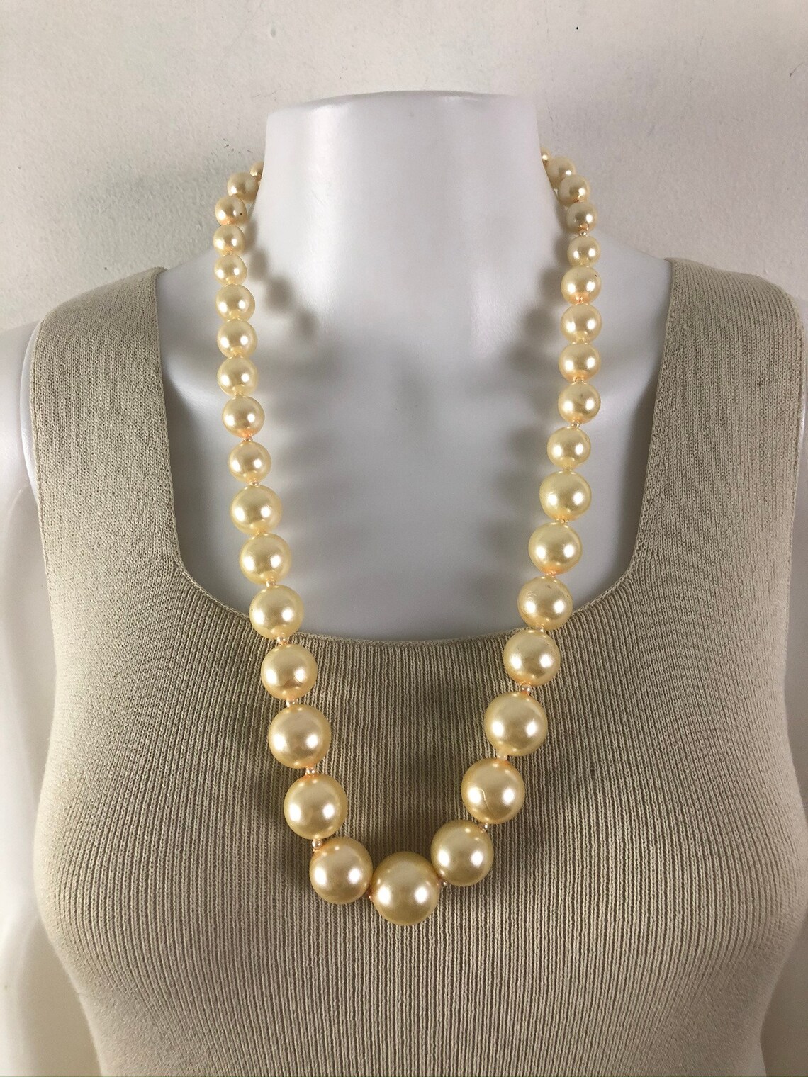 Vintage Chunky Faux Pearl Necklace 60s Cream Acrylic Beaded Etsy