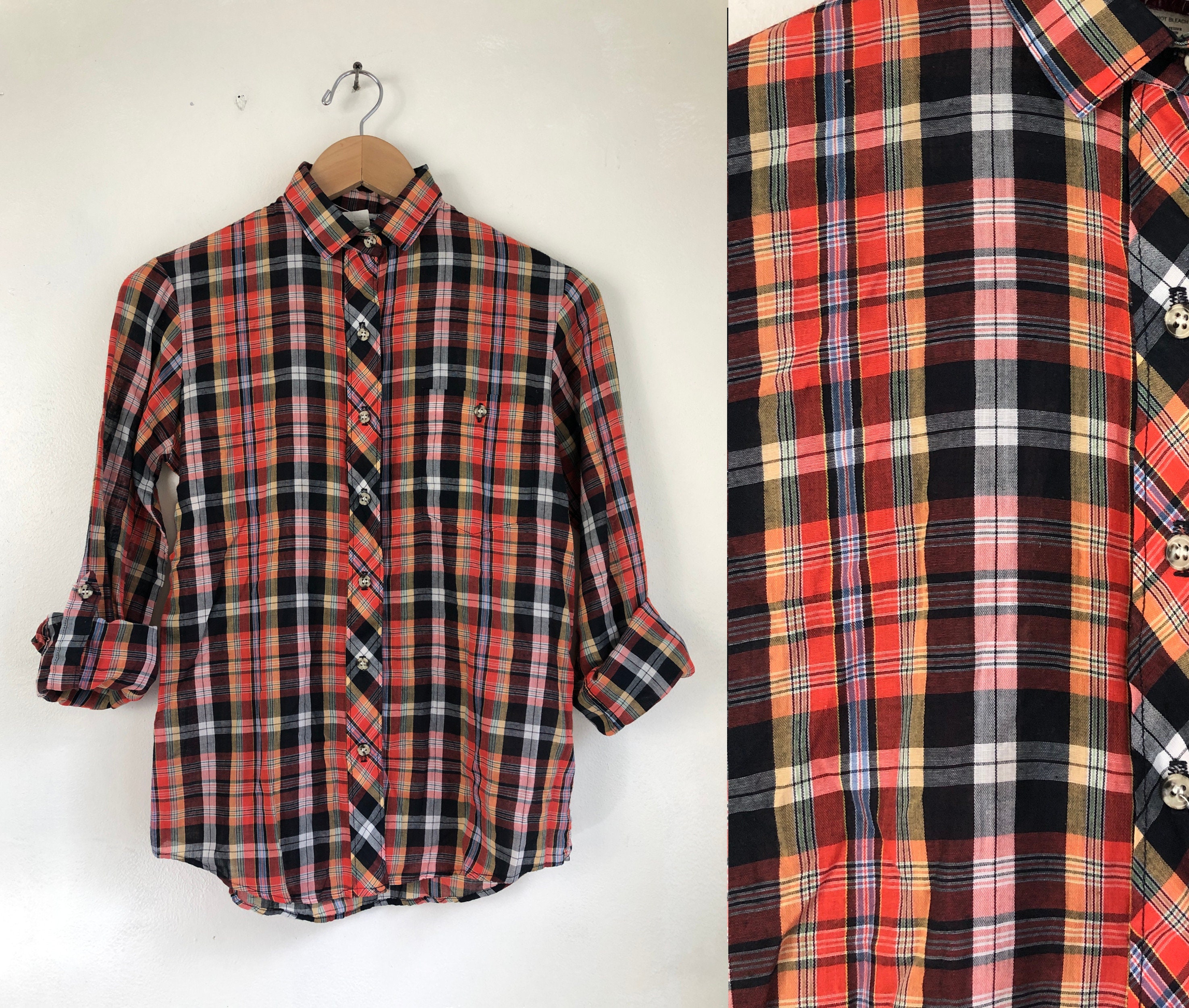 Camicia con store stelle colorate