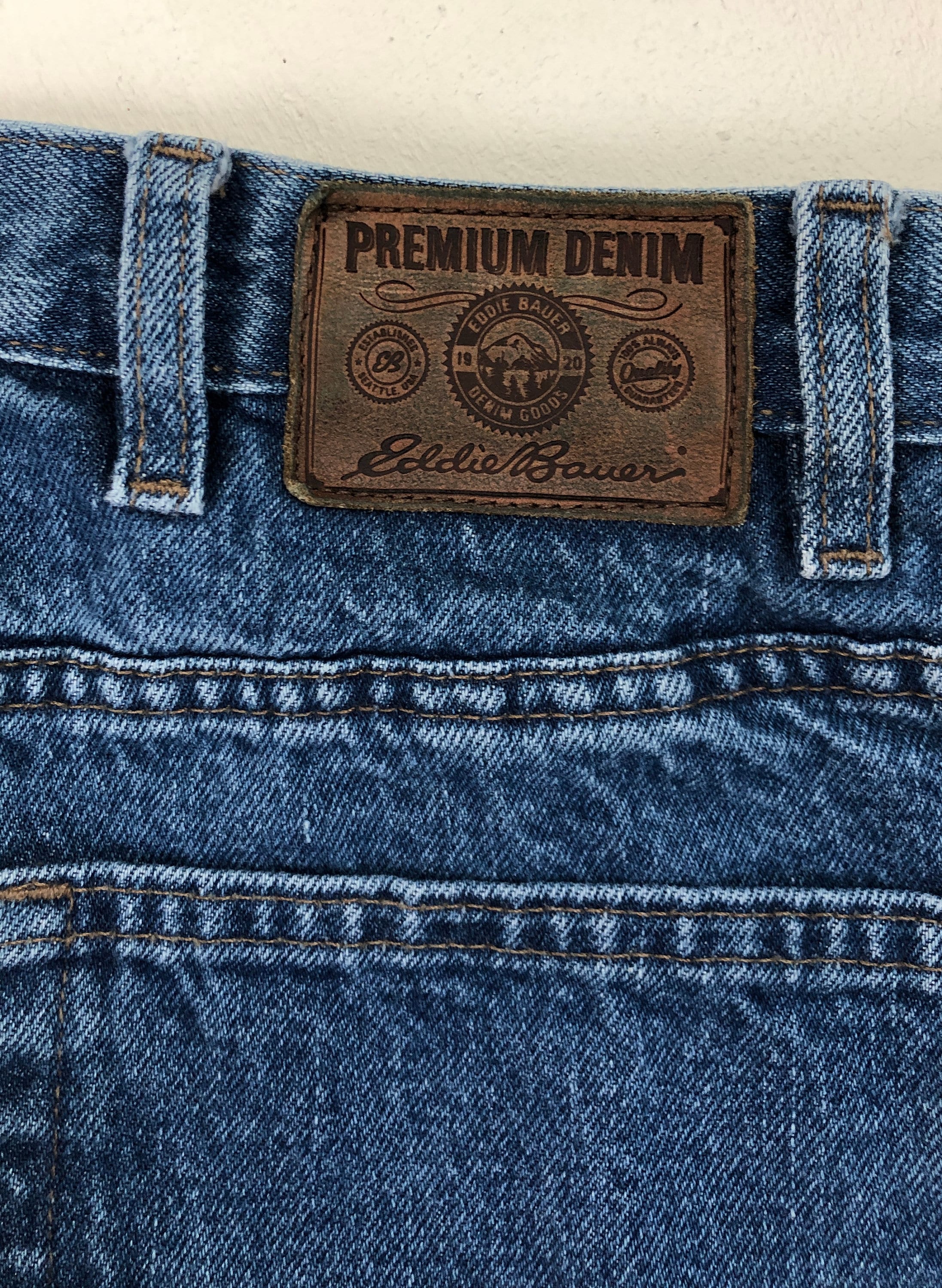 Vintage Mens Eddie Bauer Jeans | 90s Relaxed Fit Faaded Wash