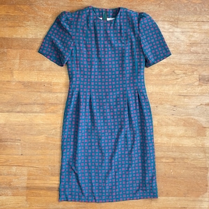 Vintage Geometric Print Dress Size Medium 1970s Teal & Pink Lightweight Sheath