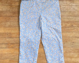 Vintage Floral Capris Womens Size Medium 29-30" Waist 1990s Blue Cotton Blend Cropped Pants