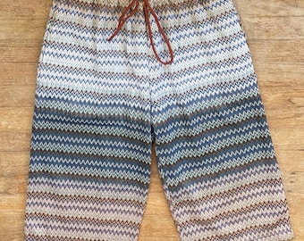 Vintage Chevron Capris Size Large/XL 32-35" Waist 1990s Colorful Eyelet Cropped Pants High Waist