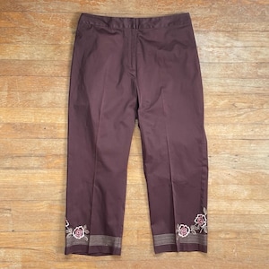 Vintage Floral Capris Womens Size Medium 30&quot; Waist 1990s Cotton Cropped Pants Brown Embroidered