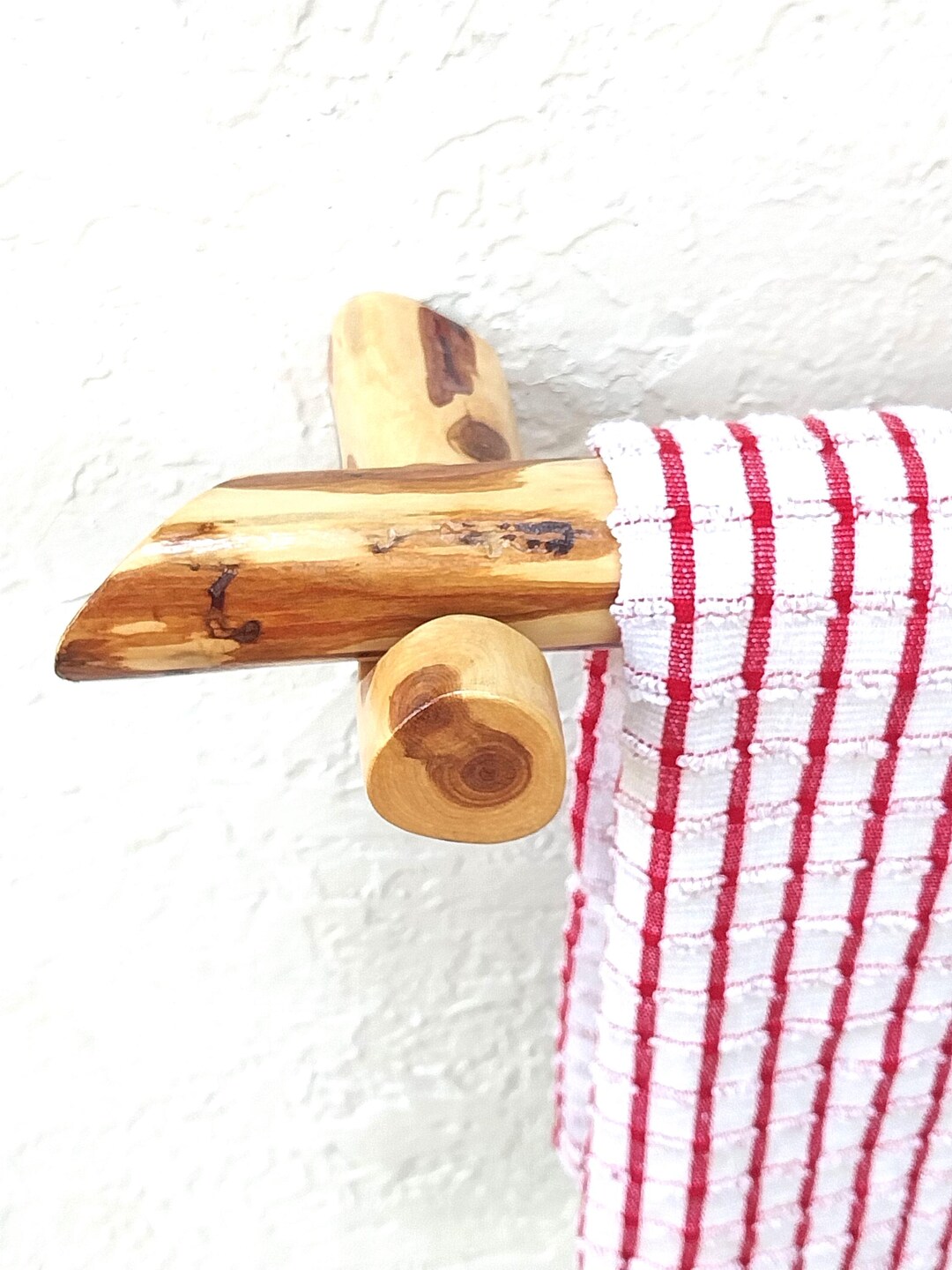 Timber Towel Rack Rustic Wood Towel Rack, Farmhouse Rustic Wall Decor, Wooden Bathroom ...