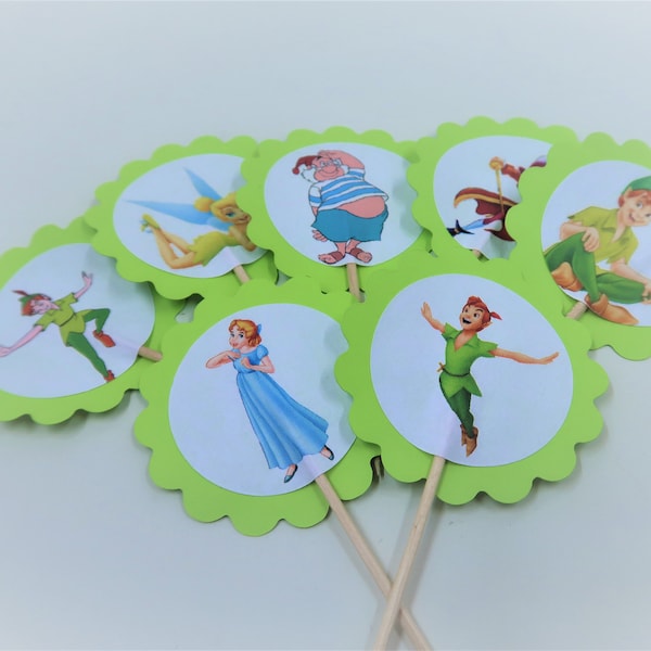 Peter Pan cupcake toppers, Peter Pan and Wendy Round scallope sided cupcake picks