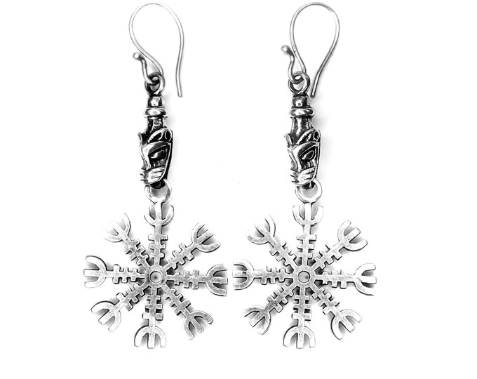 ÆGISHJALMUR ISLANDIC WOLFHEADS earrings silver (handmade by Viking Kristall)