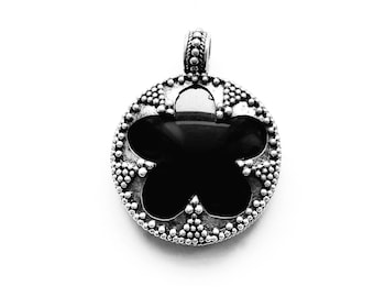 GOTLAND LENS PENDANT - onyx and silver (handmade by Viking Kristall)