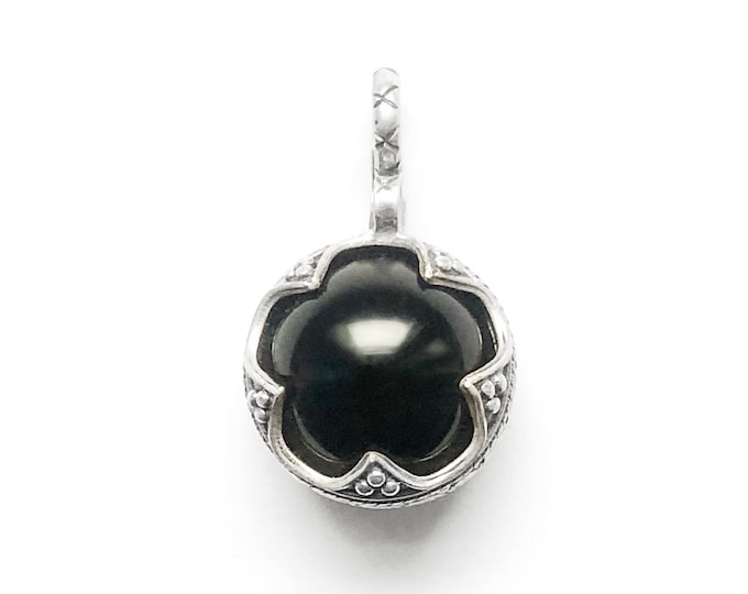 GOTLAND BALL PENDANT - onyx and silver (handmade by Viking Kristall)