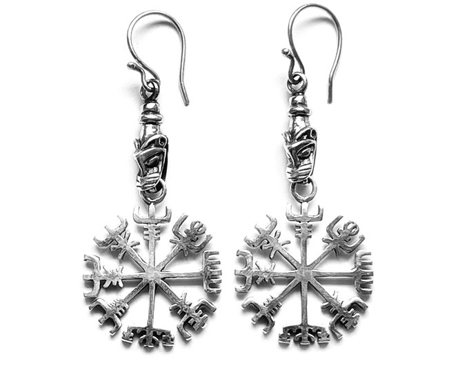 VEGVISIR ISLANDIC WOLFHEADS earrings silver (handmade by Viking Kristall)