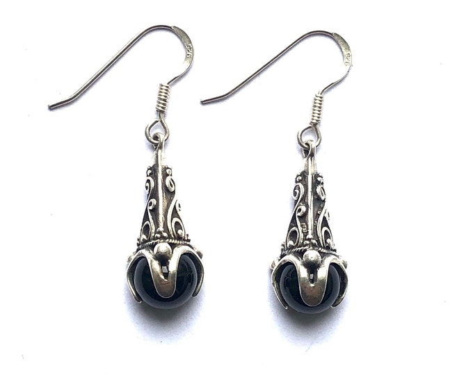 GOTLAND POWER EARRINGS - onyx and silver (handmade by Viking Kristall)