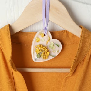 Floral Soy Wax Sachet: Heart Aromatherapy Home Decor