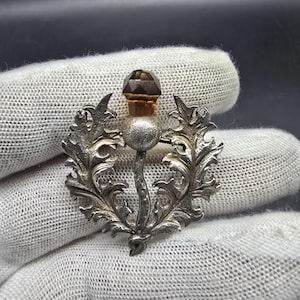 vintage scottish thistle brooch sterling silver round edinburgh hallmarks c1936 31.73mm wide citrine paste