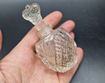 Stunning antique crown perfumery company  scent bottle clear cut glass