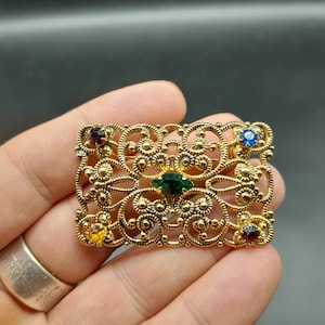 Vintage 1930s filigree rectangular brooch Czechoslovakia paste stones gold tone red blue green 5x3cm