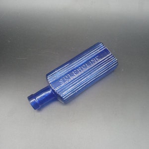 Antike kobaltblaue Sulfololin-Flasche 12 cm blaue Farbe in gutem Zustand, Posion nicht zu nehmen