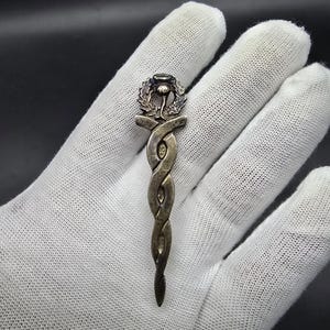 beautiful scottish sterling silver kilt pin brooch scottish thistle celtic knot design 69mm long edwardian solid silver