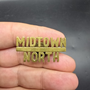 Insigne de police vintage Mid Town North New York City en laiton, 38 mm de long