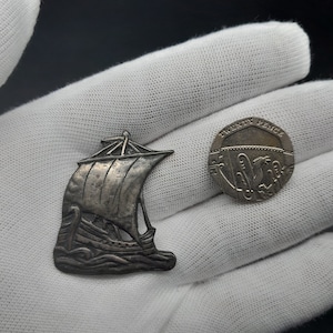 vintage scottish sterling silver brooch shetland norse viking boat signed James coull mid century 30x36mm 9.4 grams
