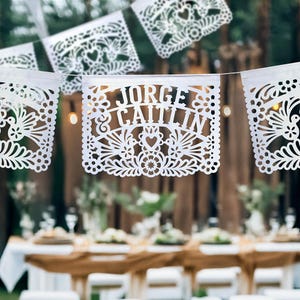 Banderas personalizadas de Papel Picado (banderas de Amor + banderas personalizadas) / Decoración de boda de Papel Picado