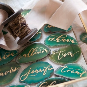 2&quot;-3&quot; Green Agate Slices Name Cards