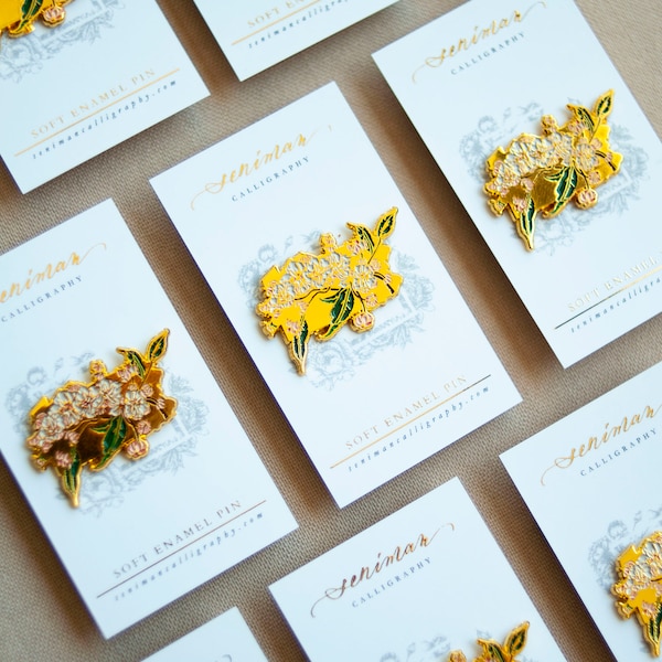 Gold Pennsylvania Mountain-Laurel Soft Enamel Pin