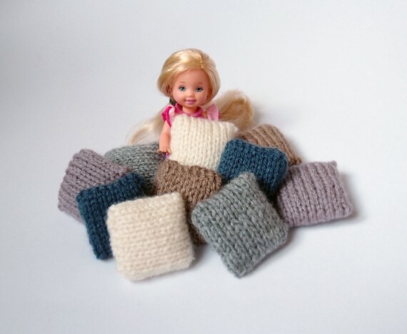 Miniature Pillows 1 12 Scale Hand Knitted Throw Pillows Set Of Etsy