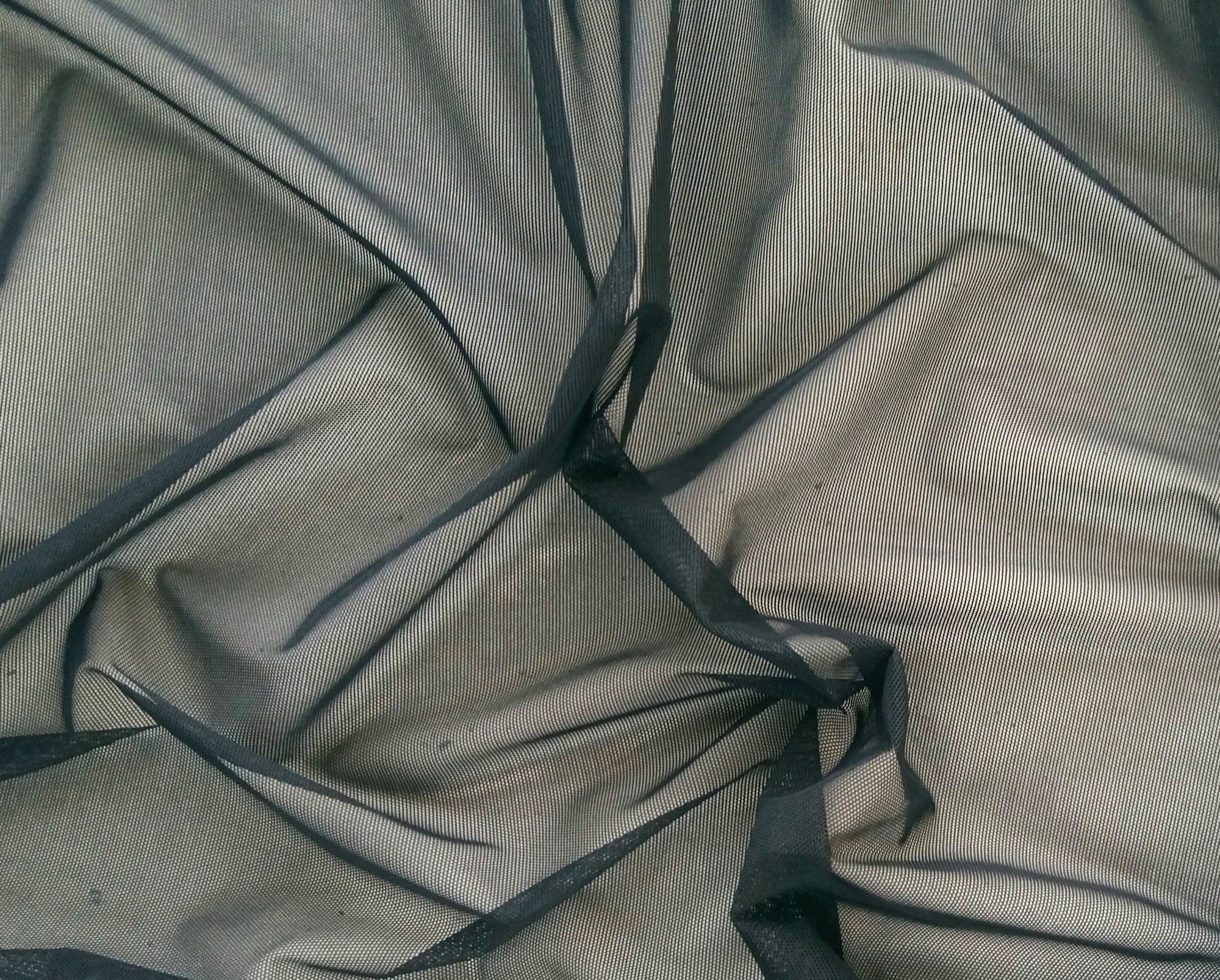 BENECREAT 1,55m 4-Weg Stretch Mesh Fabric, 165cm Breed Polyester Spandex Power Mesh Lichtgewicht Sheer Mesh voor het naaien van kleding, trouwjurken, handwerk (Zwart