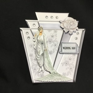 Carte de découpage 3D de mariage art déco, carte de style des années 1920, argent et blanc, personnalisée, faite main au Royaume-Uni