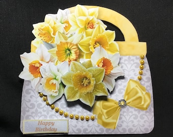 Biglietto d'auguri 3D fatto a mano con narcisi: compleanno personalizzato o festa della mamma